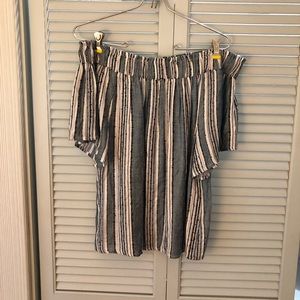 El Creme pinstripe off the shoulder flowy top
